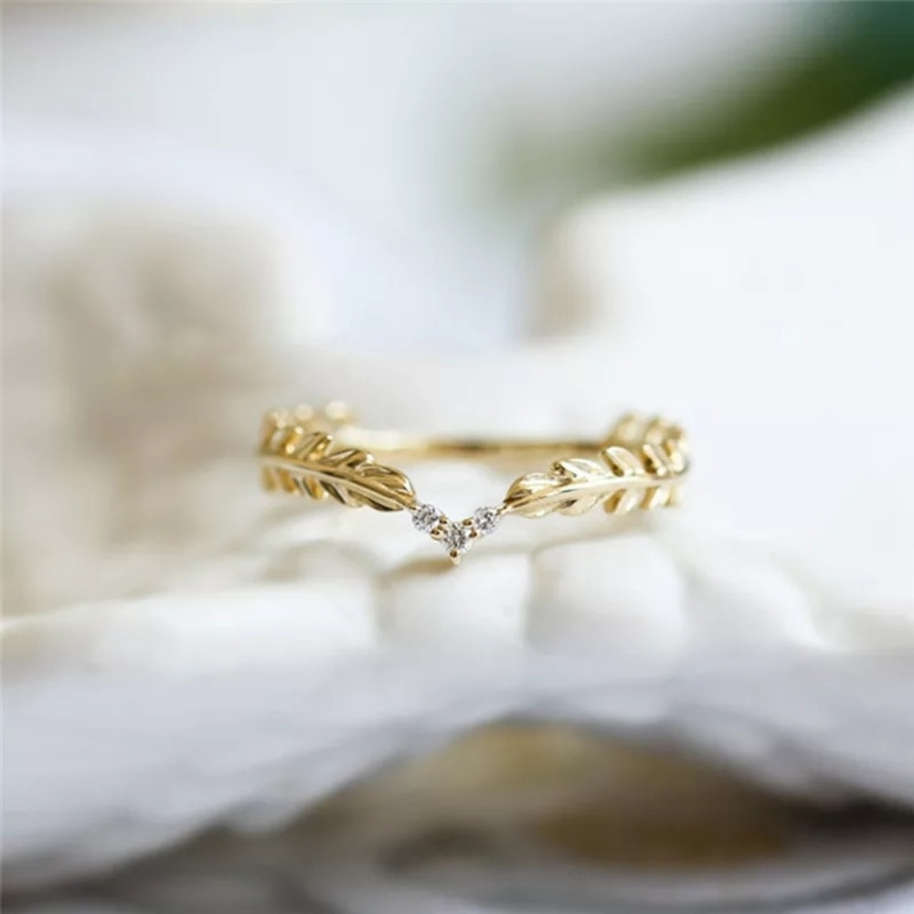 🍒NEW🍒 GOLD PLATED GREEK RING - Picture 2 of 3